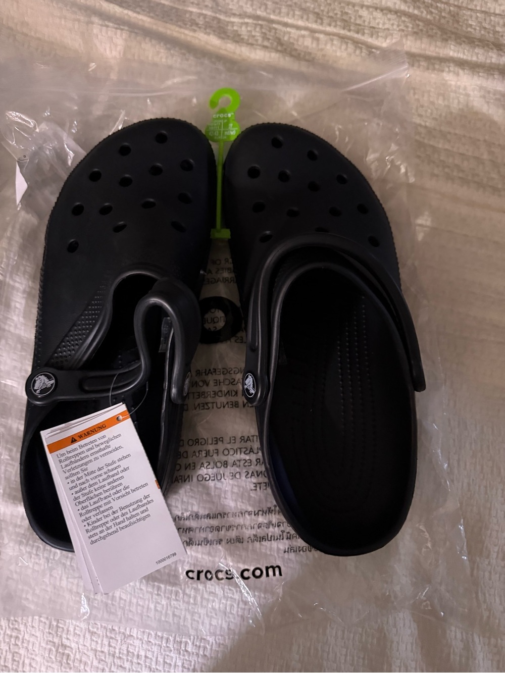 CROCS Kids Classic Clog in Black